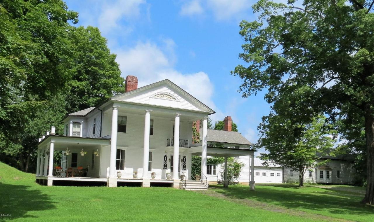 Granville House グレート・バリントン エクステリア 写真